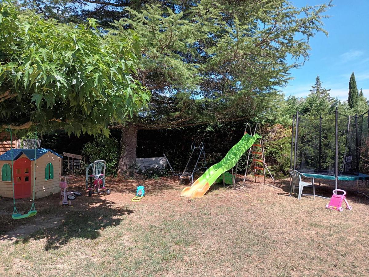 Chambre Basilic 2P, 2 Nuits Max, Dans Petit Chalet 6Km Du Festival De Piano De La Roque D'Antheron Rognes エクステリア 写真