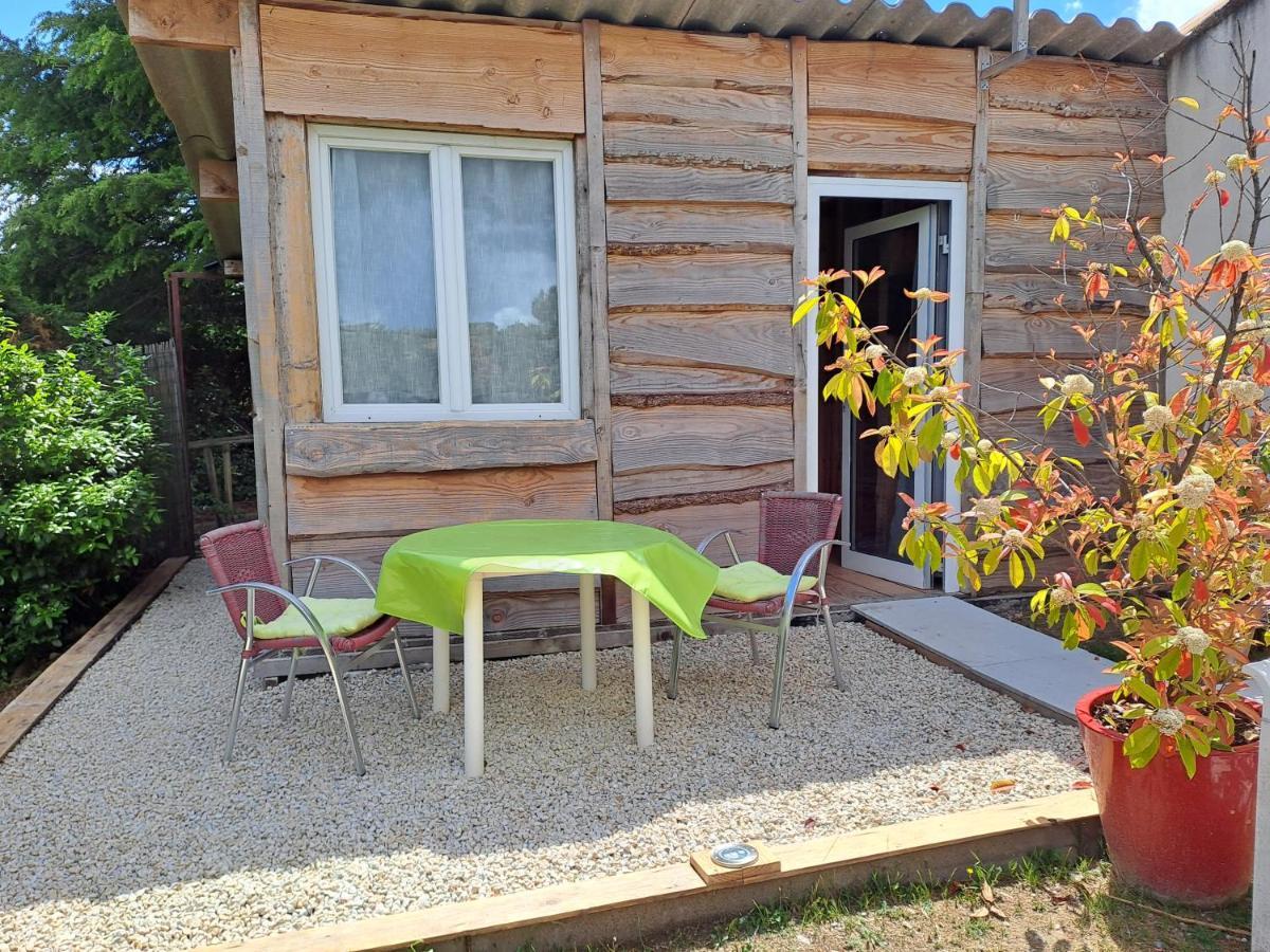 Chambre Basilic 2P, 2 Nuits Max, Dans Petit Chalet 6Km Du Festival De Piano De La Roque D'Antheron Rognes エクステリア 写真